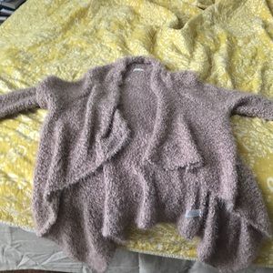 Vestique Fuzzy Sweater